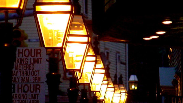 Immagine: Torino, accensione dei nuovi impianti a LED in Via Giacomo Medici