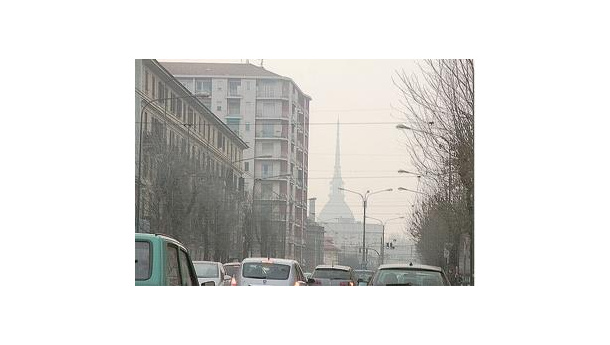 Immagine: Smog, nei primi due mesi del 2015 sono aumentati gli sforamenti delle polveri