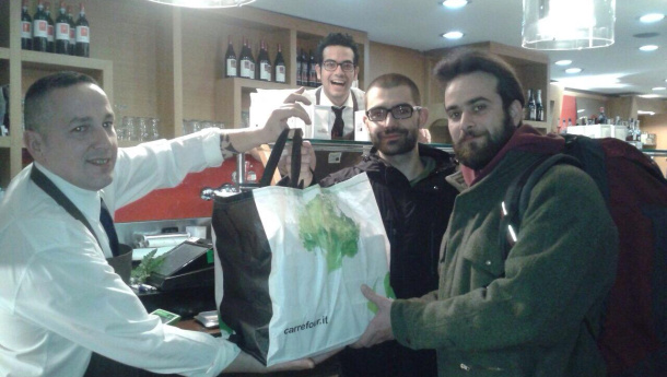 Immagine: Casa Sol a Torino, ridurre lo spreco alimentare creando socializzazione