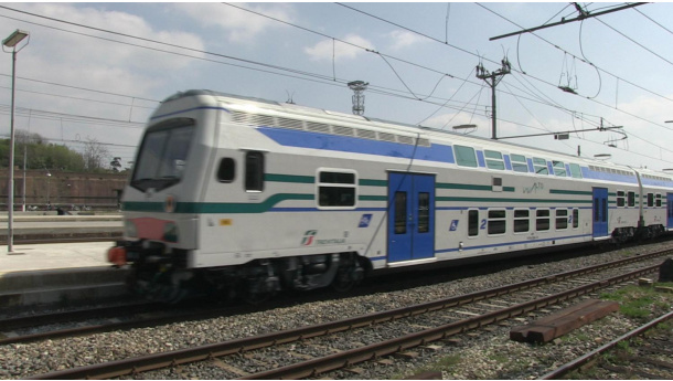 Immagine: Lazio, arrivato un nuovo treno per i pendolari Roma-Cassino