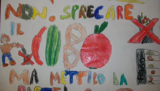 Immagine: #formichinesalvacibo di via Colletta si danno all'arte della decorazione di gusci d'uovo!