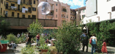 Isola Pepe Verde a Milano: innaffio collettivo e festa per il 25 aprile, i prossimi appuntamenti