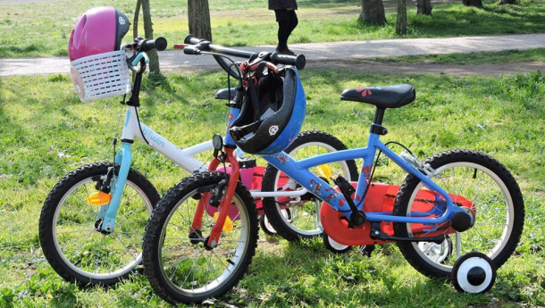Immagine: Roma, con “Portala fuori” il VeloLove libera in strada le biciclette