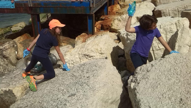 Immagine: Bari, Mare senza Plastica: terza giornata. Ambiente Puglia: “Ripulito il litorale di Pane e Pomodoro”