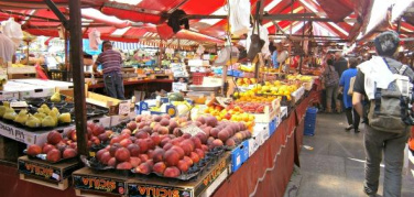 Mercati di Torino: sembra allontanarsi lo sconto sulla Tari. Si producono gli stessi rifiuti di dieci anni fa