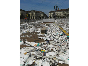 Papa Francesco a Torino, da piazza Vittorio recuperati 190 kili di carta e 192 di plastica
