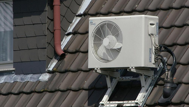 Immagine: Caldo e blackout da consumi elettrici. Che fare? il dibattito su facebook