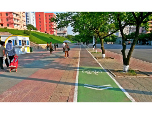 Corea del Nord, a Pyongyang arrivano le piste ciclabili