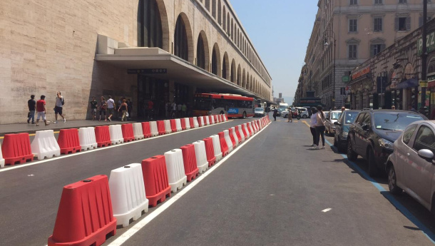 Immagine: Roma Termini come Fiumicino: arriva l’area “Kiss and ride”. Ma è davvero rivoluzione?