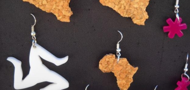 Lorenza Strano sostiene 