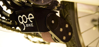 Go-e ONweheel, l'innovativo dispositivo che converte qualsiasi bici in una bicicletta elettrica