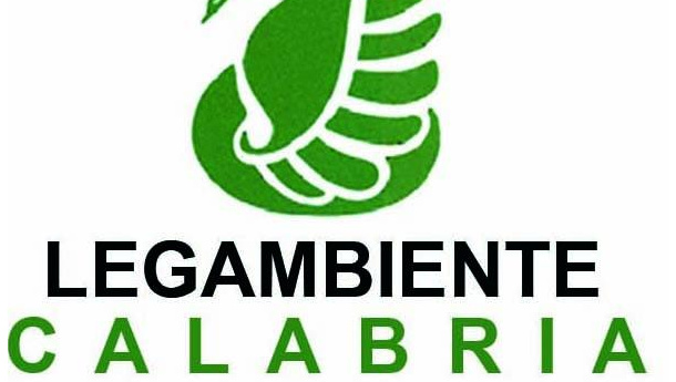 Immagine: Legambiente Calabria: “Serve un sistema di incentivi per rendere la prevenzione e il riciclo più economici rispetto allo smaltimento in discarica”