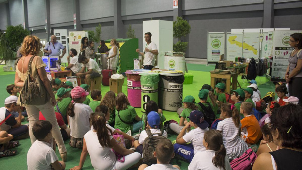 Immagine: Fiera del Levante: salvate dalla discarica oltre 2 tonnellate di rifiuti riciclabili