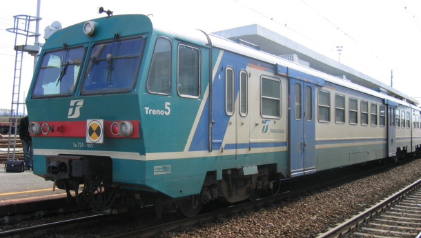 Immagine: Ottanta Intercity a rischio taglio, Torino e Genova sarebbero a piedi