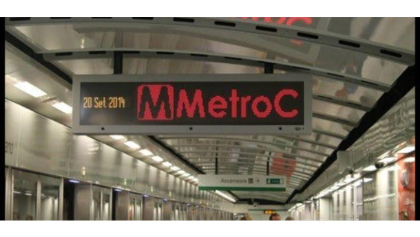 Immagine: Roma, musica itinerante per la prima volta in metro