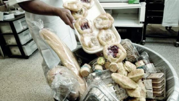 Immagine: Spreco di cibo a scuola , quali buone pratiche milanesi dopo Expo?