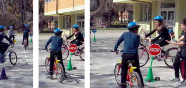 #BICIttadini, anche i bambini scoprono com’è strano pedalare a Milano