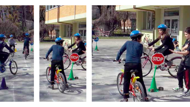 Immagine: #BICIttadini, anche i bambini scoprono com’è strano pedalare a Milano