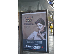 Brandalism, a Parigi 600 opere d'arte per criticare gli sponsor della COP21