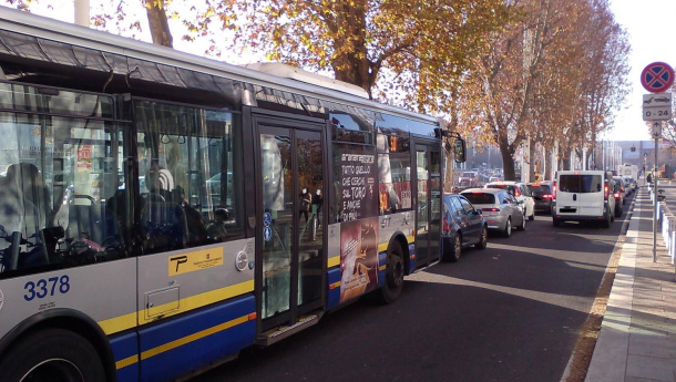 Immagine: Smog e mezzi pubblici gratis a Torino, la rassegna stampa di Repubblica