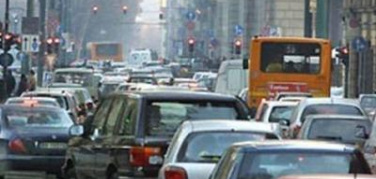 Smog, Milano blocca il traffico:  28, 29 e 30 dicembre dalle 10 alle 16, stop ad auto e moto