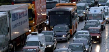 Inquinamento a Milano, Genitori Antismog: c'è bisogno di misure strutturali, non d'emergenza, e si dimentica lo smog da NO2