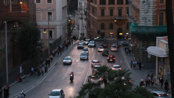 Immagine: Roma, smog: 31 gennaio domenica ecologica. Lunedì e martedì possibili targhe alterne