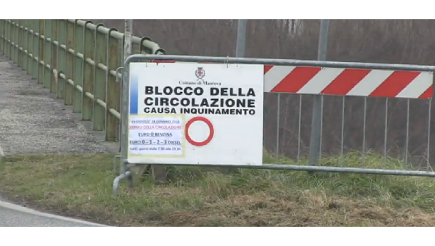 Immagine: Allarme smog in tutta la Lombardia. Mantova e Varese bloccano gli Euro3 diesel e limitano i riscaldamenti