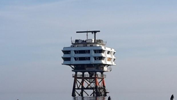 Immagine: Pescara, lo smog si monitora dal mare