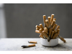 Cicche di sigaretta, la verità sulle multe e sui volumi di questo rifiuto