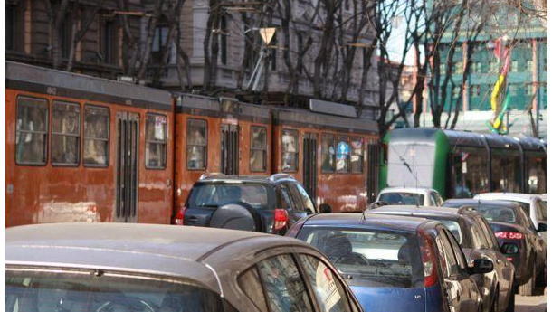 Immagine: Milano, aria respirabile per 3 giorni di seguito: sospese le misure emergenziali antismog