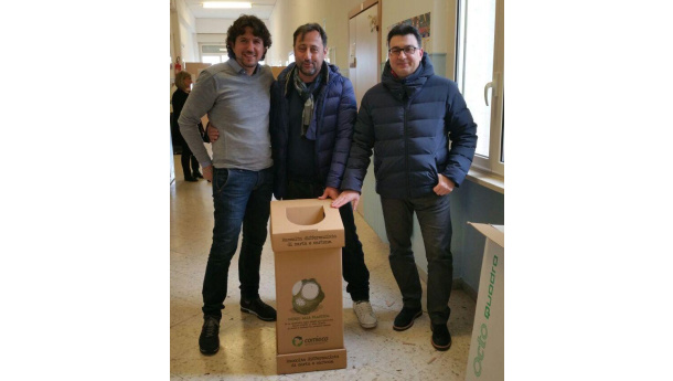 Immagine: Cassano Murge Primo Comune “EcoCampione” in Puglia e “Riciclone” nel 2015