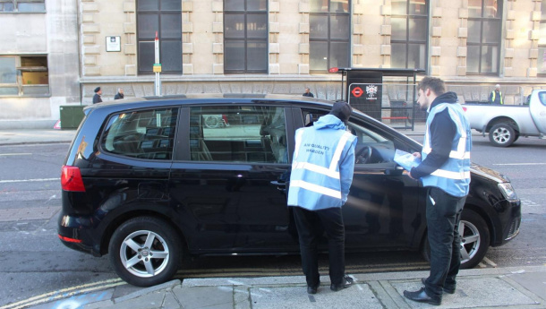 Immagine: Londra, la campagna #noidling per ridurre lo smog: 