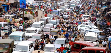L'ingiustizia ambientale dell'India. The Guardian torna sulla nuova tassa auto e su chi subisce i danni dello smog