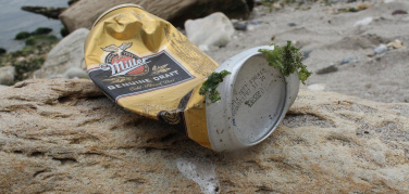 Movida anti-ecologica: testimonianza degli sprechi di un bar