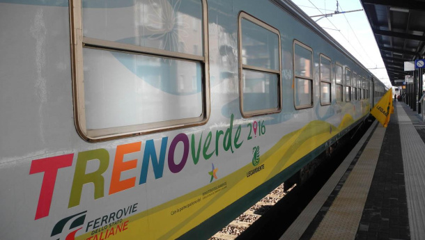 Immagine: Salerno, dal 22 al 24 marzo in stazione c'è il Treno Verde di Legambiente