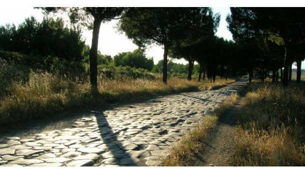 Immagine: Roma, Appia Day: domenica 8 maggio la Regina Viarum aperta solo a pedoni e ciclisti