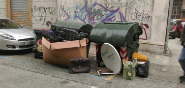 I risparmi dello zio erano nell'immondizia