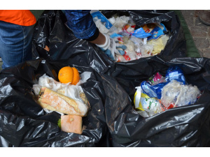 Torino, ecco com'è andato il primo trash mob elettorale