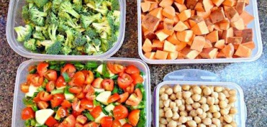 Torino, mense scolastiche: il Comune non chiederà più il certificato medico ai bambini che mangiano vegano