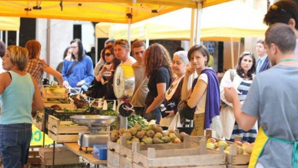 Immagine: Piazza Martini, a Milano un nuovo mercato per il gruppo RECUP