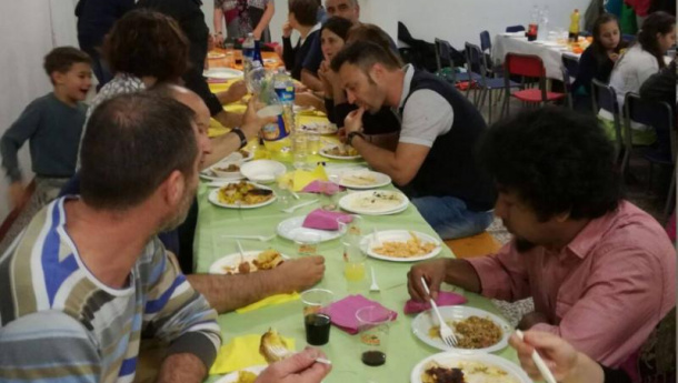 Immagine: L'ecofesta al lavoro. In una festa l'Ecosostenibilità non dovrebbe mancare mai!