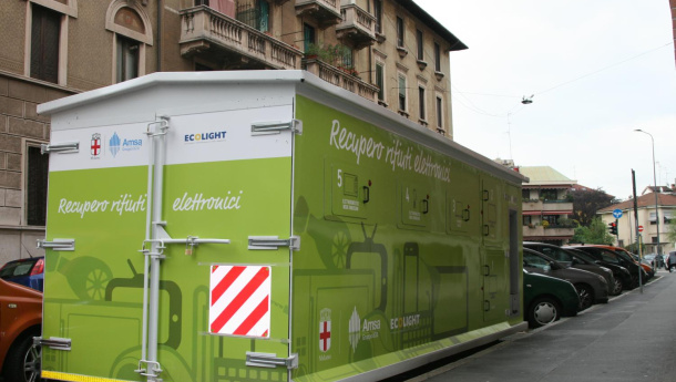 Immagine: Raccolta rifiuti elettronici a Milano: il container AMSA si sposta in via Bisi Albini (zona Arbe/Zara)
