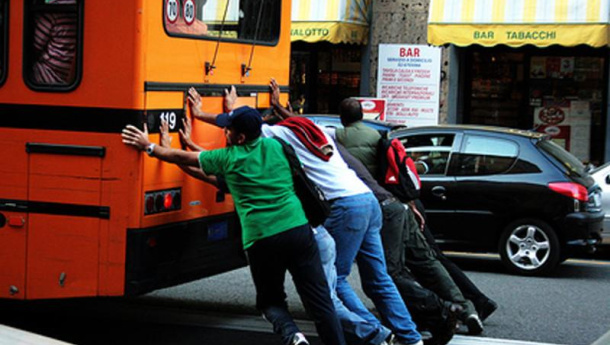Immagine: Antistrust: “Non c’è equità nell’accesso ai servizi di TPL né sono state intraprese politiche efficaci per sviluppare la mobilità sostenibile”