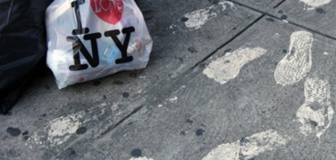 New York, lo Stato blocca la tassa sui sacchetti monouso