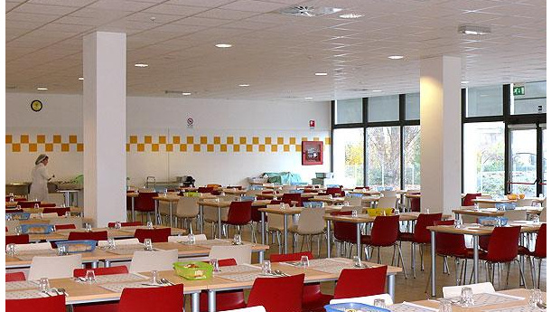 Immagine: I giudici di Torino: “Gli alunni possono portare a scuola il pasto preparato a casa”