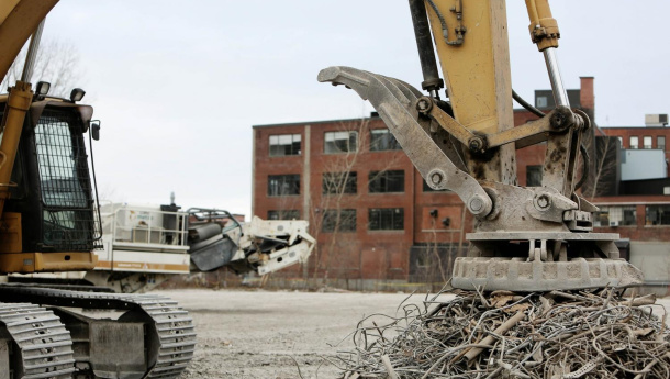 Immagine: ISPRA: nel 2014 aumentano i rifiuti speciali (+ 5%)