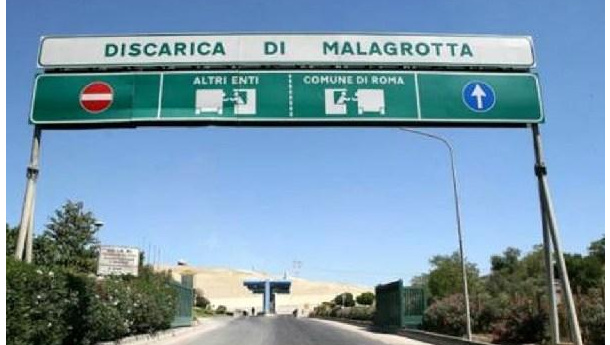 Immagine: Rifiuti, Roma: proseguono schermaglie Raggi-Fortini. Ipotesi riapertura Malagrotta