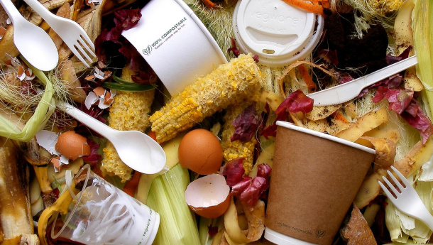 Immagine: Comune e Milano Ristorazione: plastica eliminata da tutte le mense scolastiche