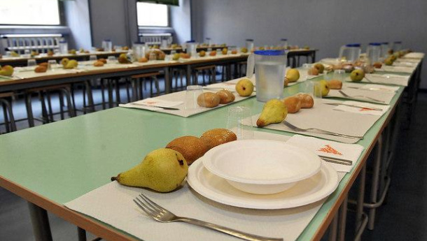 Immagine: Solo stovigliame compostabile nelle mense scolastiche. MilanoRistorazione: ecco come